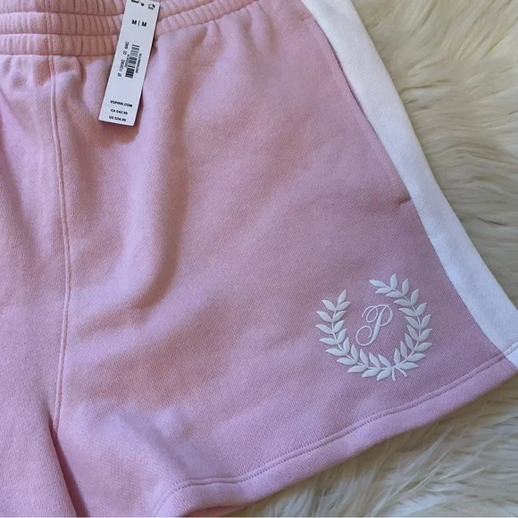 PINK Victoria’s Secret Ivy Fleece Relaxed Shorts - NWT - Medium - Pink Orchid - Picture 4 of 8